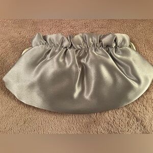 SILVER CLUTCH